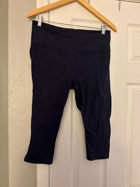 Athleta Elation Crop Navy Blue High-Rise Yoga Leggings Size Large